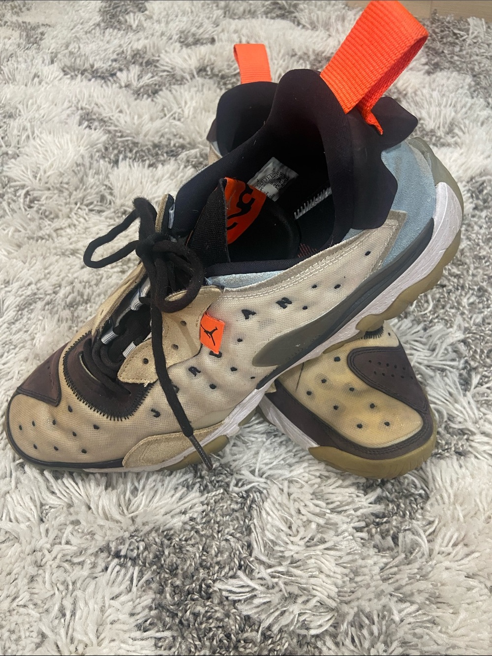 Jordan Men’s Beige, Brown & Orange Low-Top Sneakers size 15
